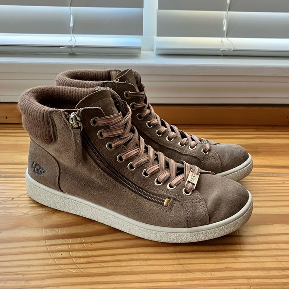 UGG Shoes - Women’s UGG Fawn Brown Suede High Top Sneakers Sz 7.5 Zip Up